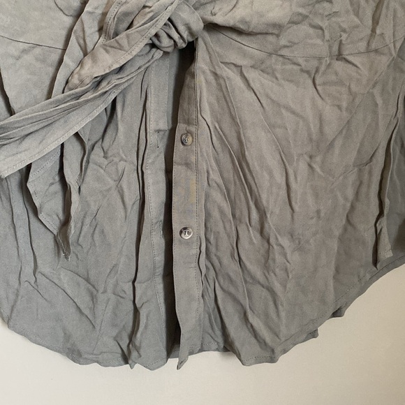 NWT JLUXLABEL Olive Elouise Mid Tie Blouse | Large - Picture 10 of 11